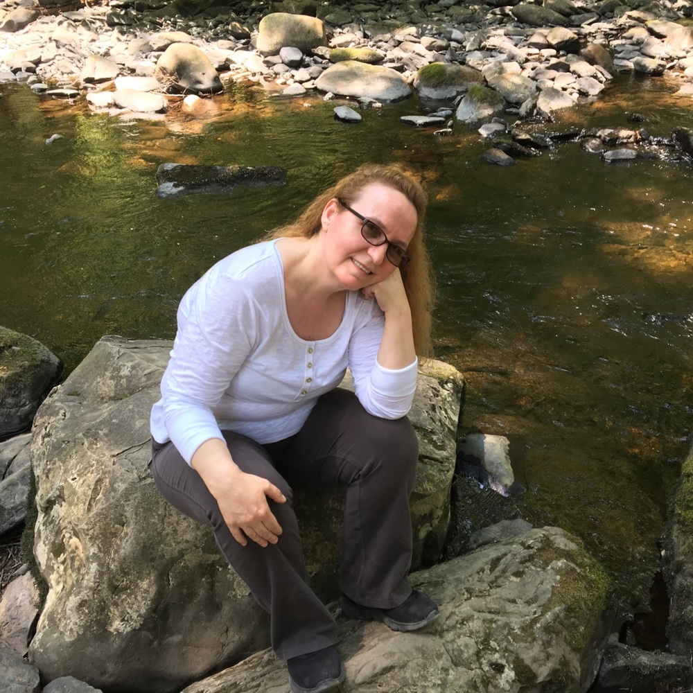 Meet your Posher, Elena
